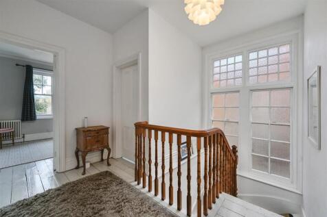 66 LOWER PARK ROAD (16).jpg