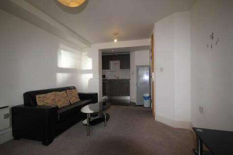 Living Room (2)