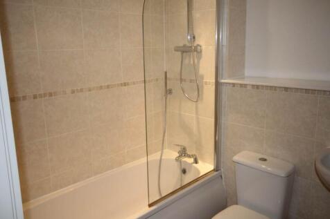 513 Woolston Bathroo