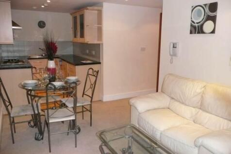 Lounge/Kitchen