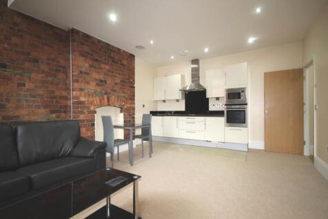 Living Room (2)