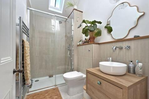 Bed 3 En Suite