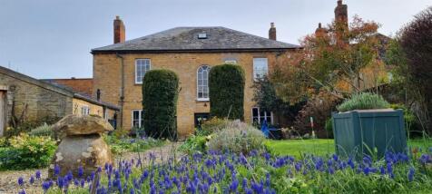 Rear Garden (spring)