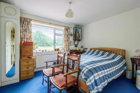 Bedroom.JPG