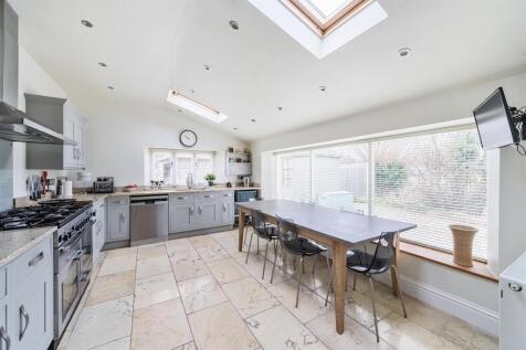 Kitchen.jpg
