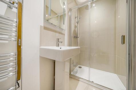 Shower Room.jpg