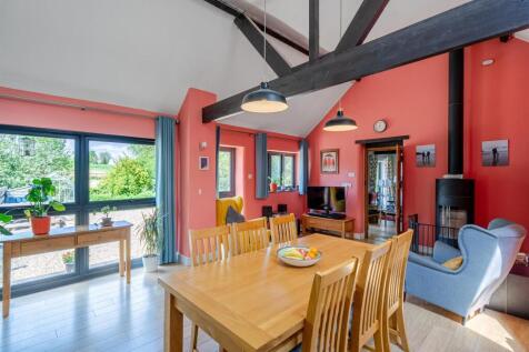The Old Cow Byre Dining