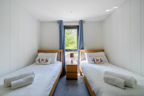 Cedar Lodges