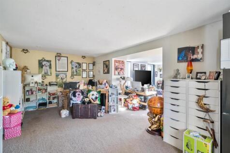 1310331-41-6852afe552555-ARW.jpg