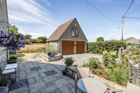 Garden Garage with Office Over