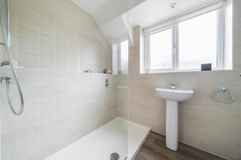 Family Shower Room