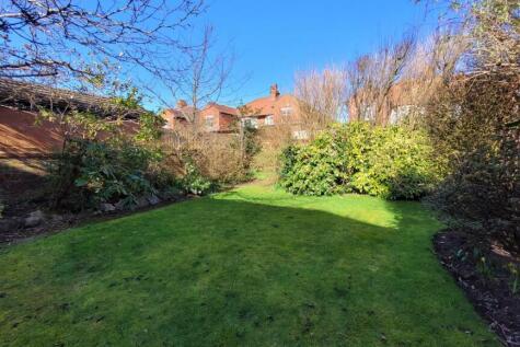 Newbury Road, 17 - Rear garden 3 new.jpg