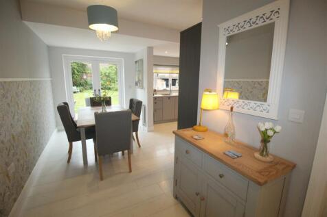 St Thomas Road, 78, dining area 3.JPG