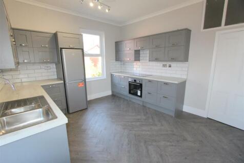 West Bank Avenue, 1, Flat 2, Kitchen 2.jpg