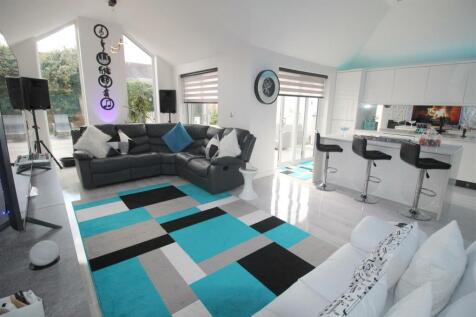 Extended Open Plan Lounge/Dining Room/Breakfast Ki