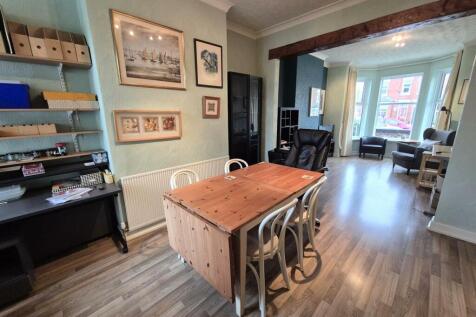 Dining Lounge