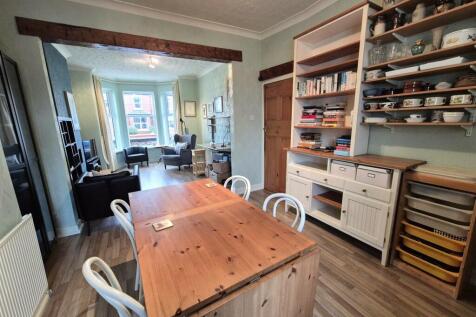 Dining Lounge