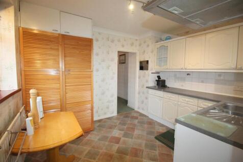 Crosland Road, 39, kitchen 2.JPG