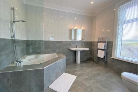 St Annes Road East, 200, bed 1 (en suite) LEA.JPG
