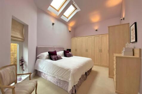 St Annes Road East, 200, Bungalow Bedoom LEA.JPG