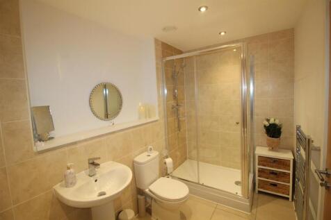 The Atrium, 11 Bathroom 1.JPG