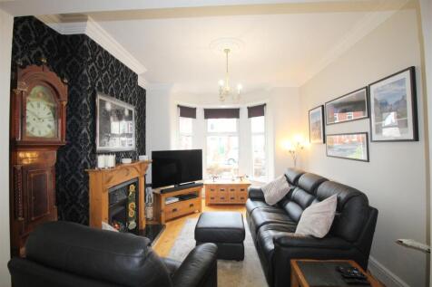 Trent Street, Lounge-Dining 1.JPG