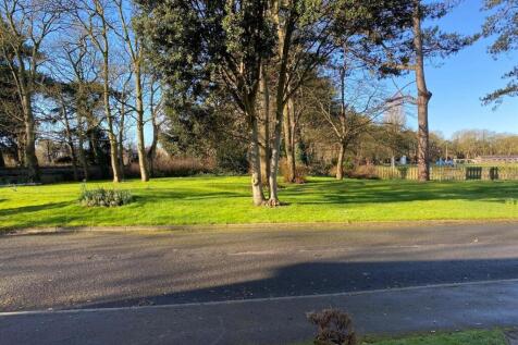 Westwood Mews, 2, cricket field view 2.jpg