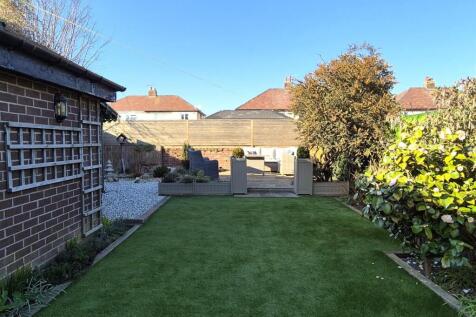 Mayfield Rd, 121, outside 2 new 4.jpg