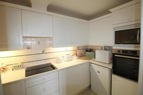 Croft Manor, Kitchen.JPG