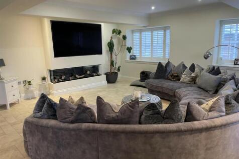 Open Plan Living / Dining Kitchen