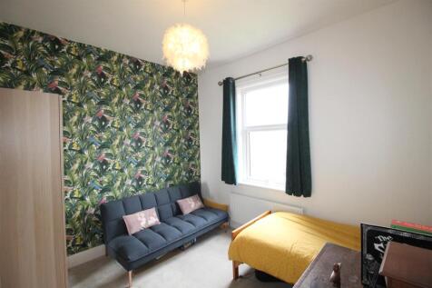 St Leonards Road West, Bedroom Three.JPG