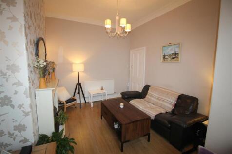 Victoria Street, lounge 1.JPG