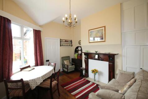 St Thomas Road, 14 Reception Room Two.JPG