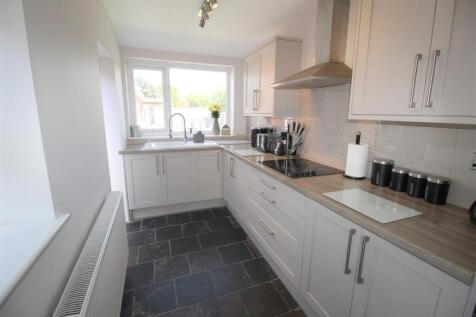 Church Road, 275, kitchen 2.JPG