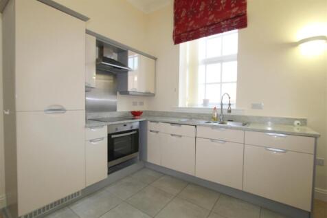 Queens Manor, 9, Kitchen.jpg