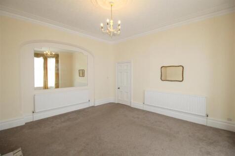 St Annes Road East, 147, Flat 1 - Lounge 1.JPG