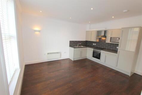 Open Plan Lounge / Kitchen