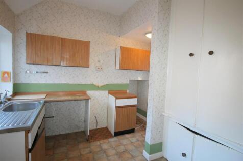 Fairhaven Road, 12 - kitchen.JPG