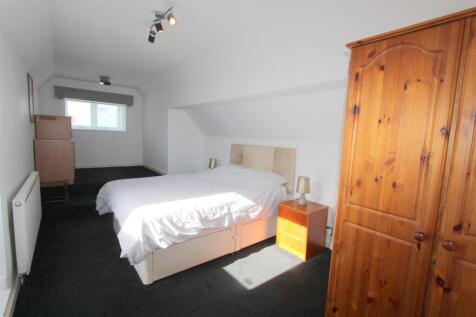 Victoria Road, 18, Flat 3 - bedroom furnished 2.jp