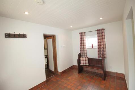 Fieldway, 4 Vestibule 1.JPG