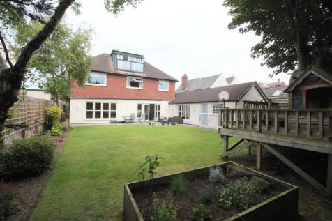 Clifton Drive South, Rear 1.JPG