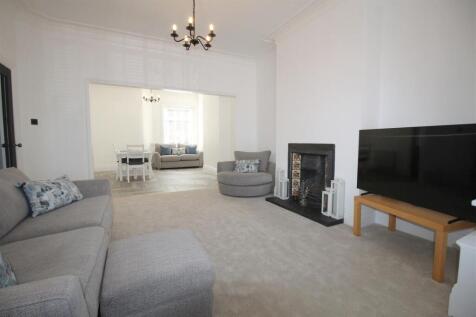 Park Rd, 50A, Lounge &amp; dining room.JPG