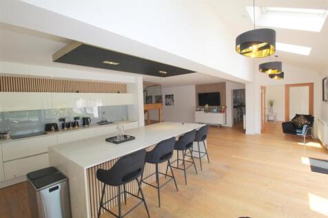 Breakfast Bar