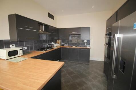 Lake Road, Kitchen.JPG