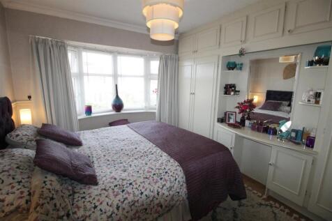 bed 1 (2).JPG