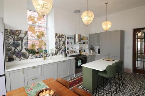kitchen 3.JPG