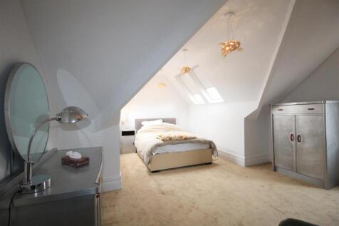 bed 3 (2).JPG