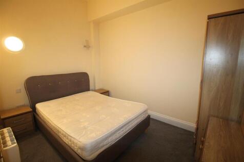 Duckworth Buildings, flat 5, bed 2.JPG