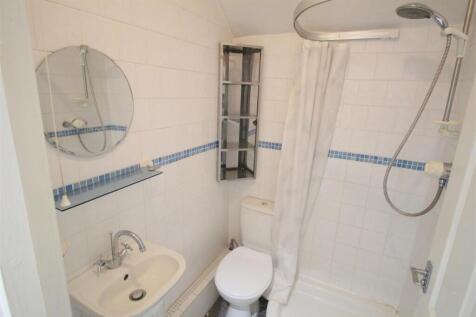 Glen Eldon Road, 49, Flat 3 - Bathroom.JPG