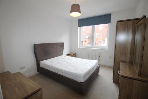 Duckworth Buildings, flat 3, bed 2.JPG